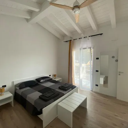 Casa Chiara Elba Island Naregno * פורטו אזורו